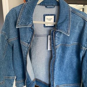 Abercrombie and Fitch cropped denim jacket